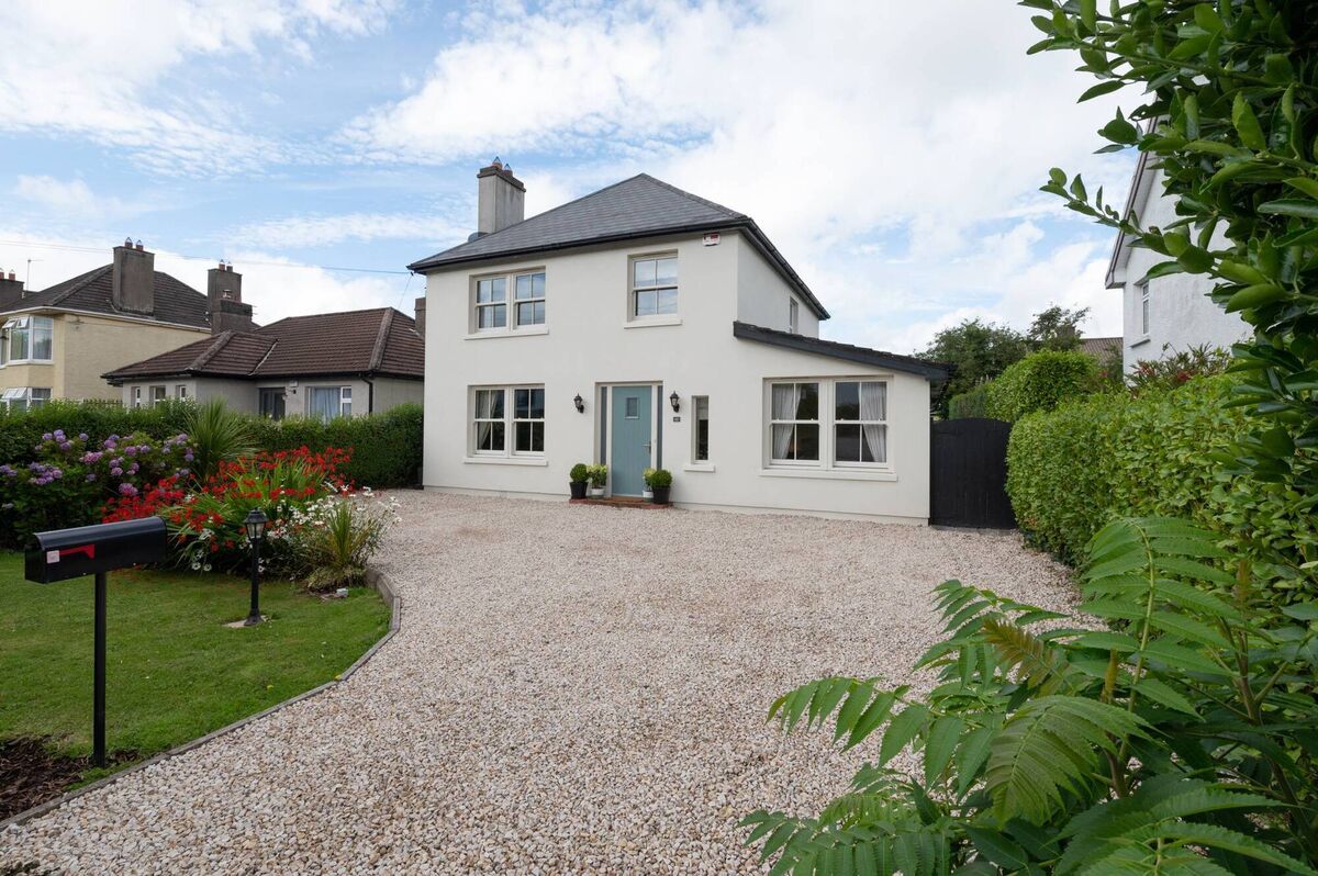 Front view of Comeragh,  Laburnum Park