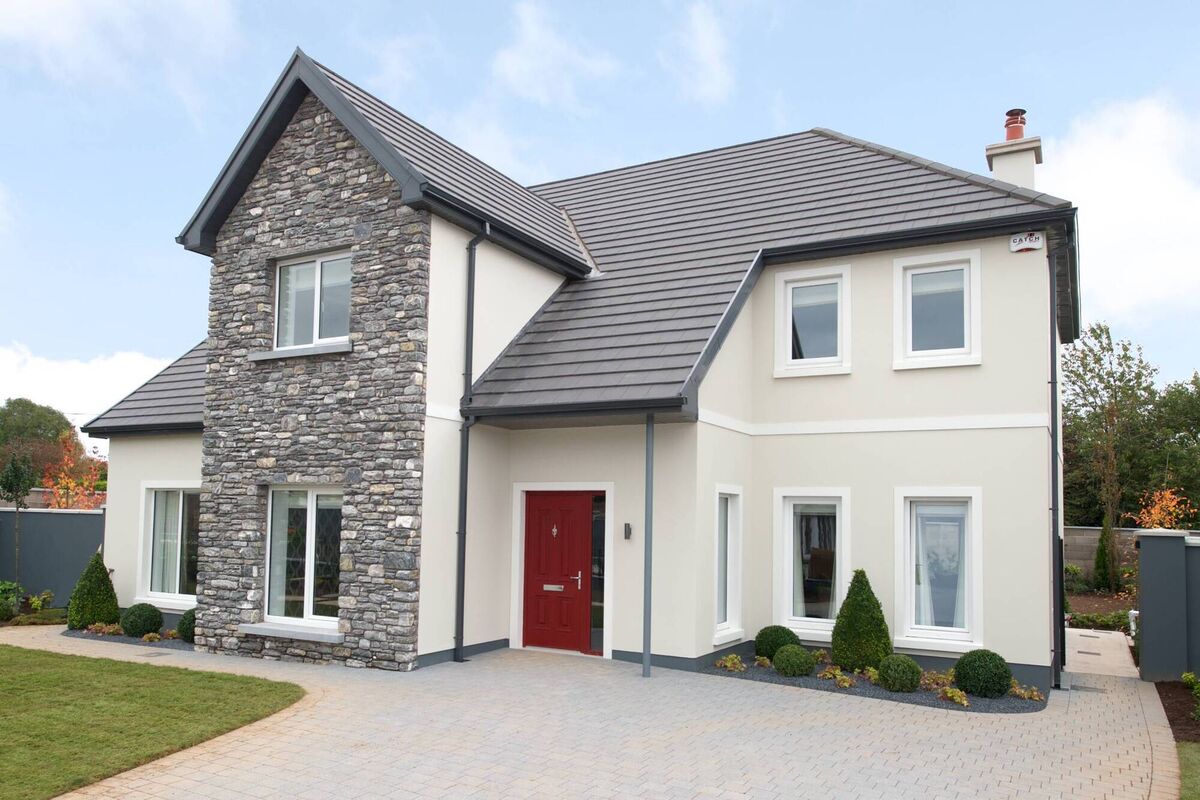 New O'Flynn Group builds at Steeplewoods at the western end of the Model Farm Road