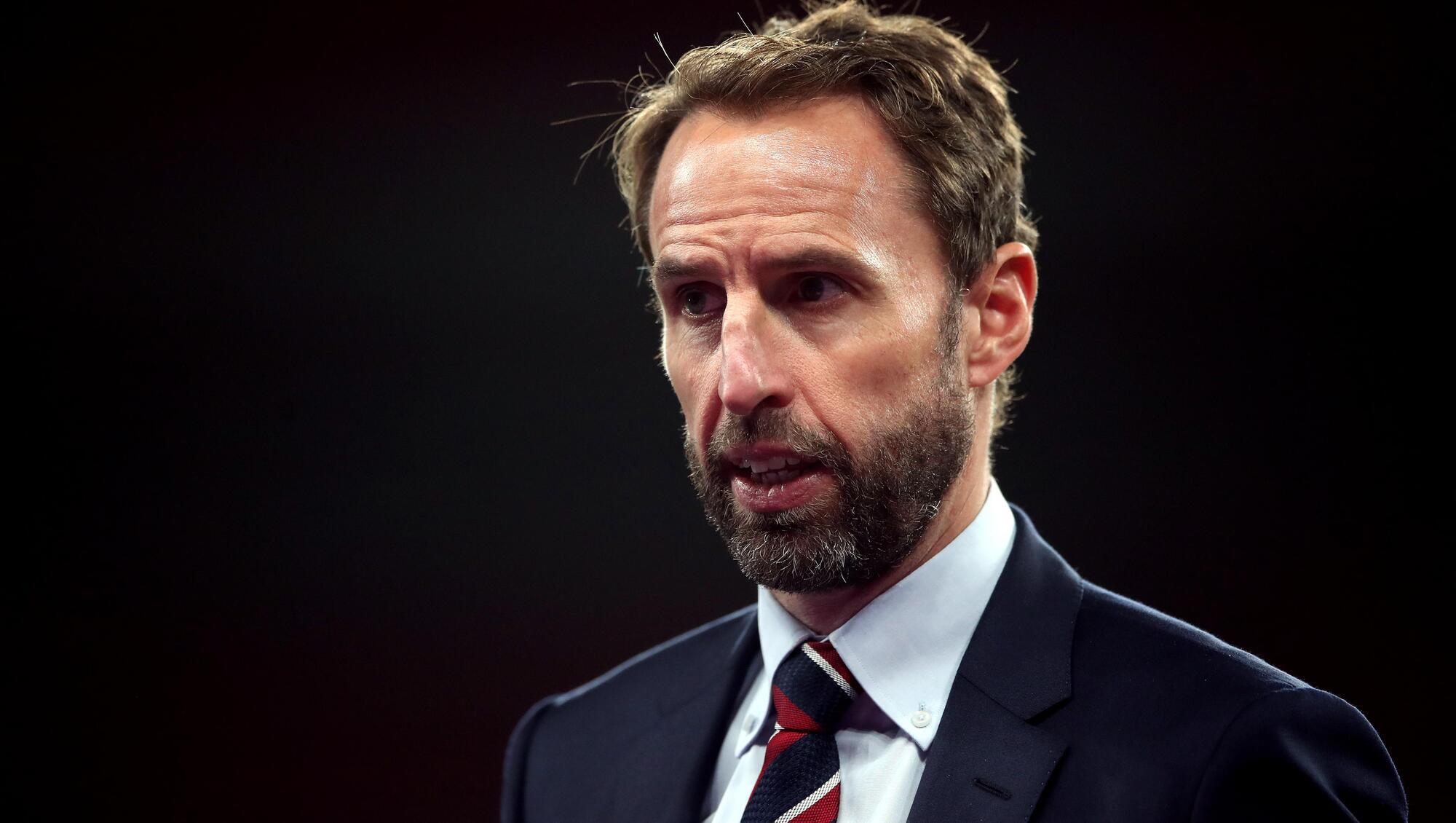 'Fans should 'put themselves in the shoes of those young players' - Gareth Southgate confirms England will take knee