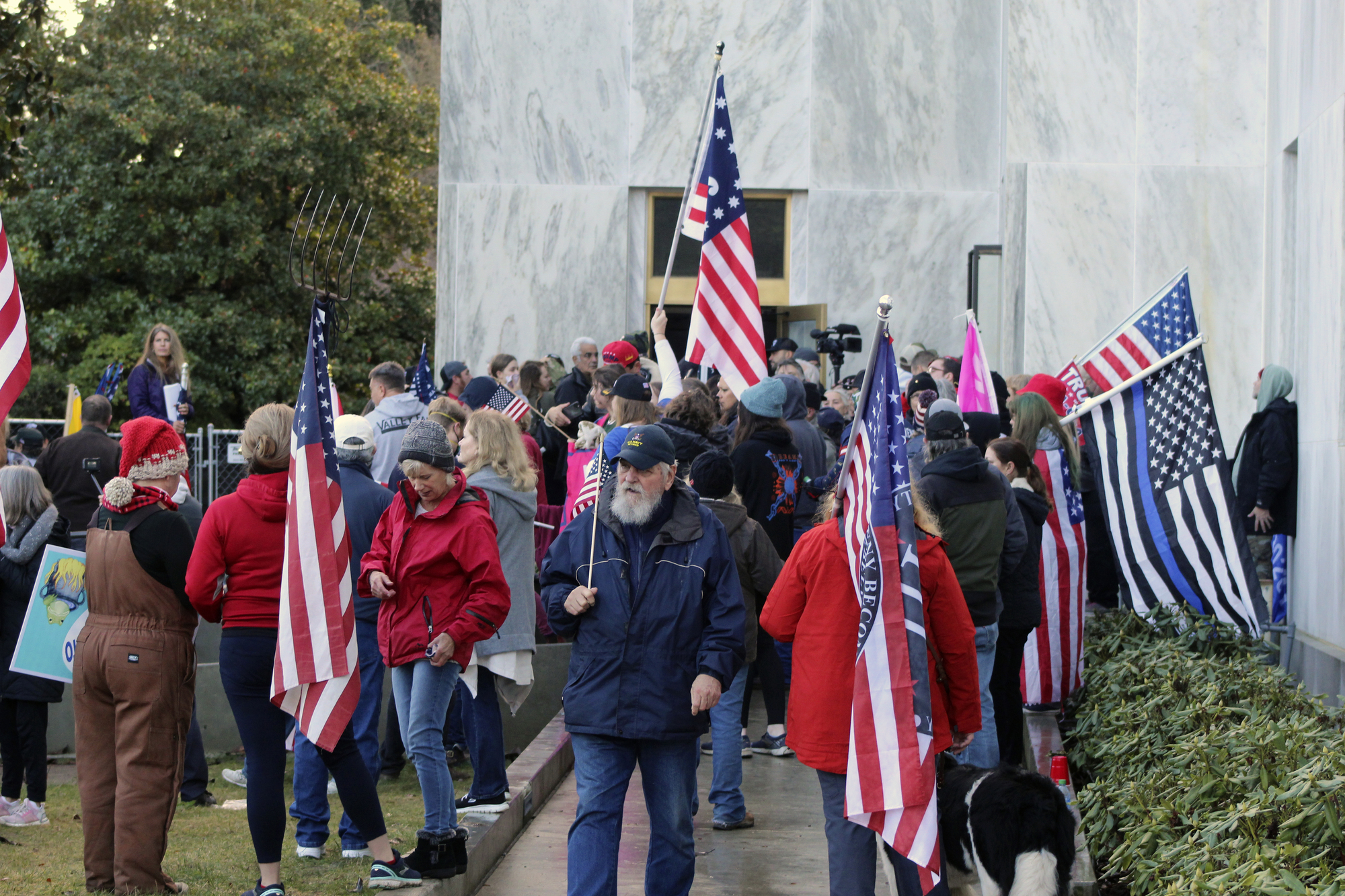 Oregon politician expelled for letting far-right protesters into state Capitol