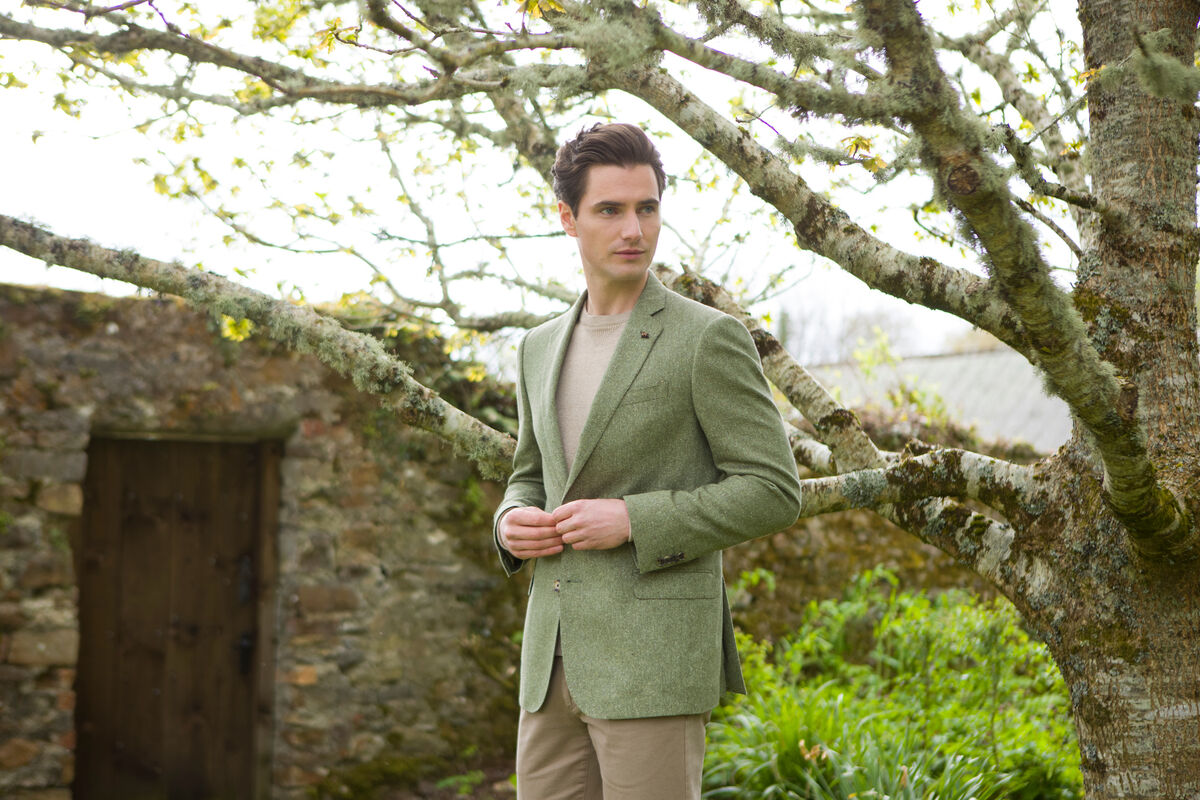  Magee 1866: Liffey silk blend jacket in green herringbone €439