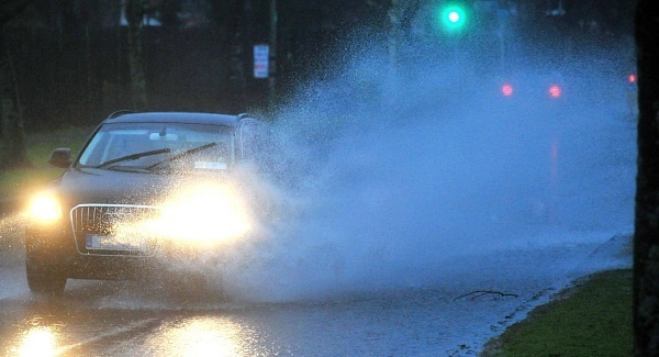 Met Eireann places country under Orange alert as storm heads for Ireland