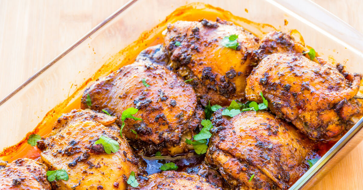 Sticky chicken thighs with soy and ginger sauce
