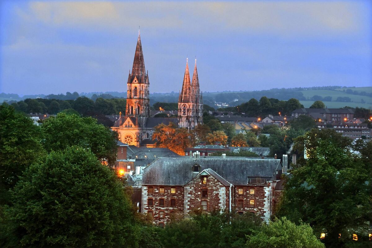 Night-time view from Altus