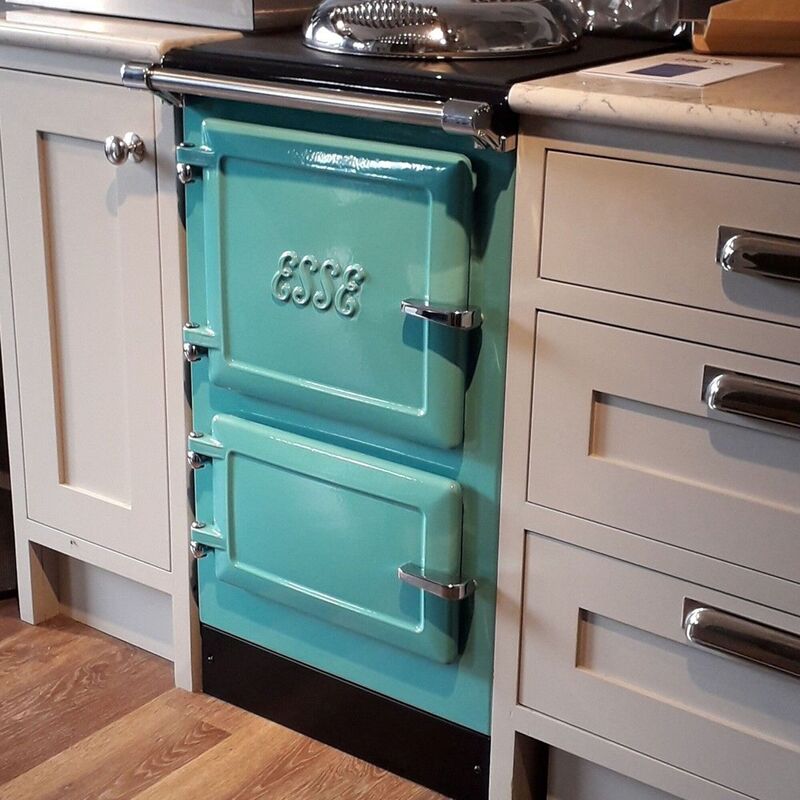 Esse's new 500mm-1405mm induction cookers and hybrids (dual-fuel) retain all the charm of their cast matronly ancestors, with plug and play performance to a 2/13amp supply. From Esse's new 500mm-1405mm induction cookers and hybrids (dual-fuel) retain all the charm of their cast matronly ancestors, with plug and play performance to a 2/13amp supply. From