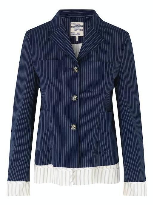 Image 2 - Pinstripe Blazer, €429, Baum und Pferdgarten