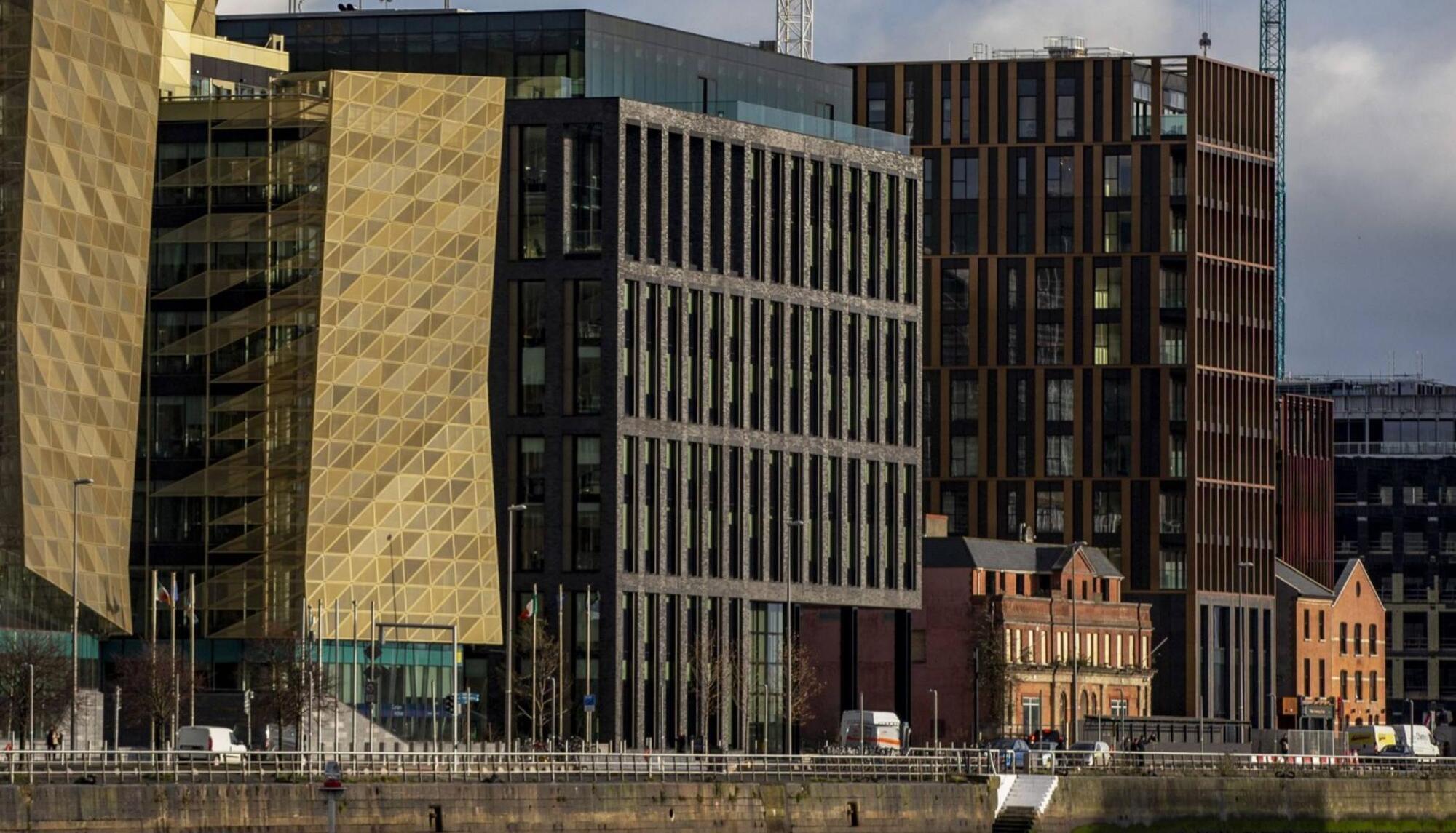 Average State interest rate falls to record low of 1.5%