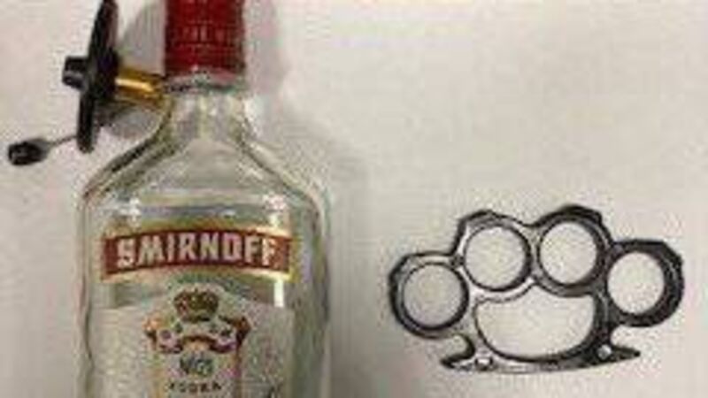 Teen arrested in Temple Bar found with knuckle duster 