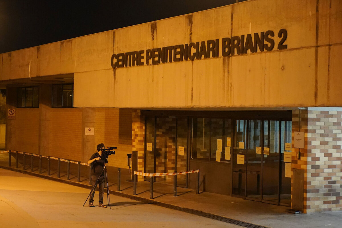 Entrance of the penitentiary center in Sant Esteve Sesrovires, near Barcelona where John McAfee has been found dead in his cell in the jail. Security personnel at the penitentiary tried to revive McAfee, who was 75, but the jail's medical team finally certified his death. Photo: AP/Joan Mateu