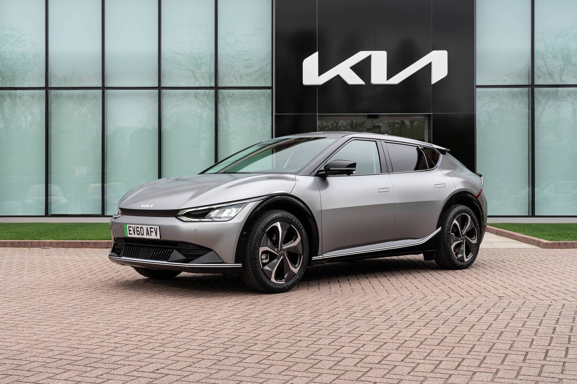 Wheels & Deals: Kia taking orders for new fast-charging EV6