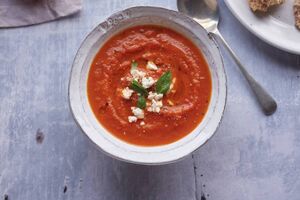 Mediterranean-style roasted red pepper soup