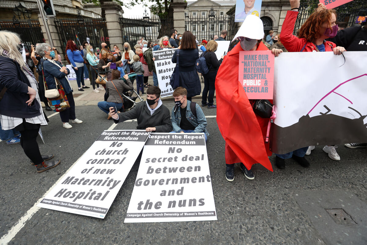  Protesters campaigning against the Catholic Church owning the new NMH: It emerged in 2017 in a report by 'The Times of Ireland' that the religious order that runs SVHG, the Sisters of Charity, would retain ownership of the hospital. Picture: Sam Boal/Rollingnews.ie