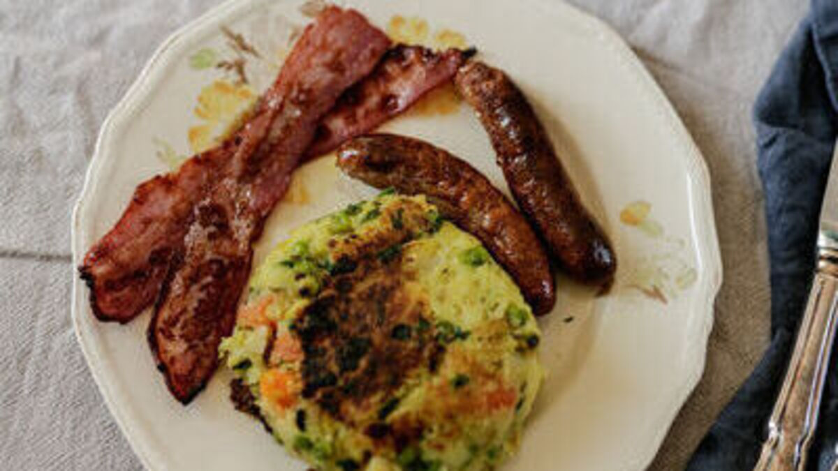 Bubble and squeak fry up