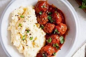 Meatballs and mash