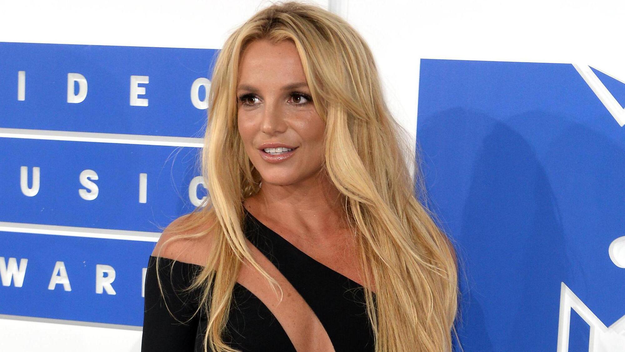 Father of Britney Spears opposes added security costs for singer’s carer