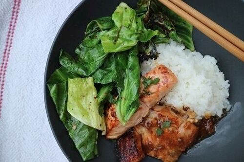 Salmon rice bowl