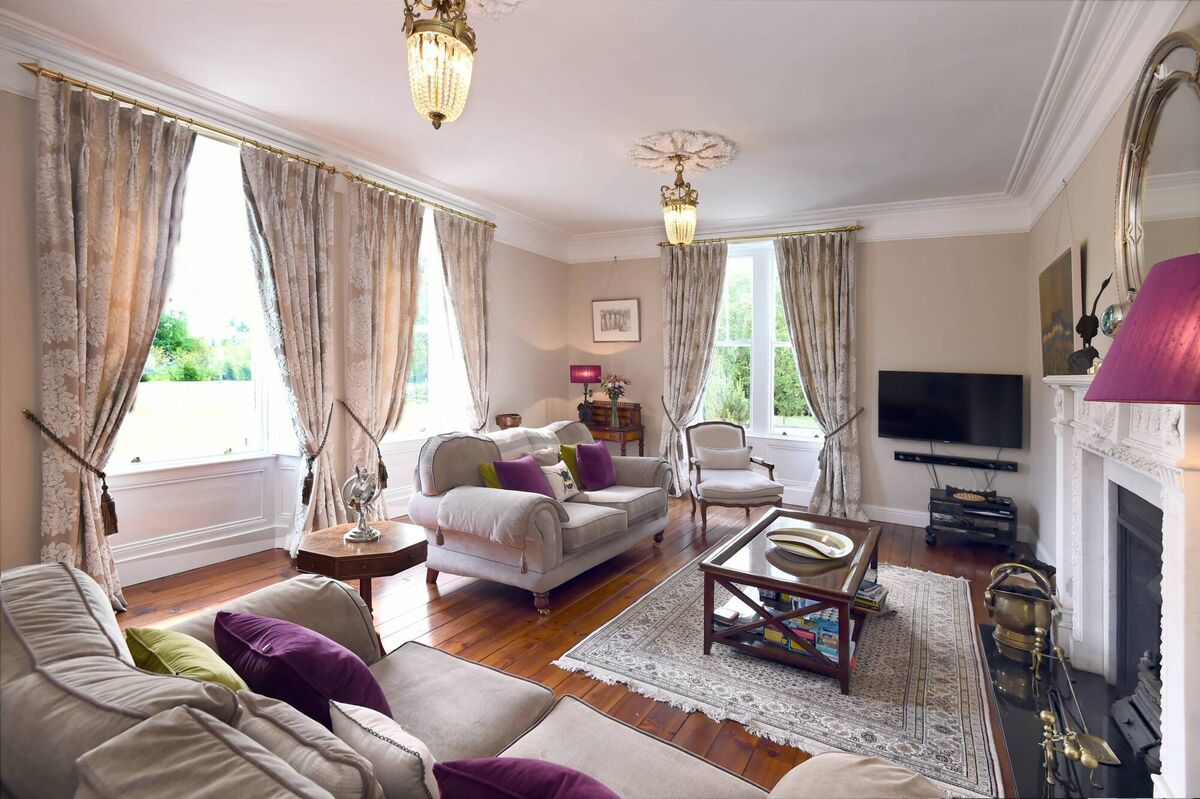 Main double aspect reception opens to a dining room