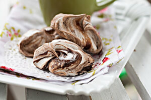 Chocolate and hazelnut meringues