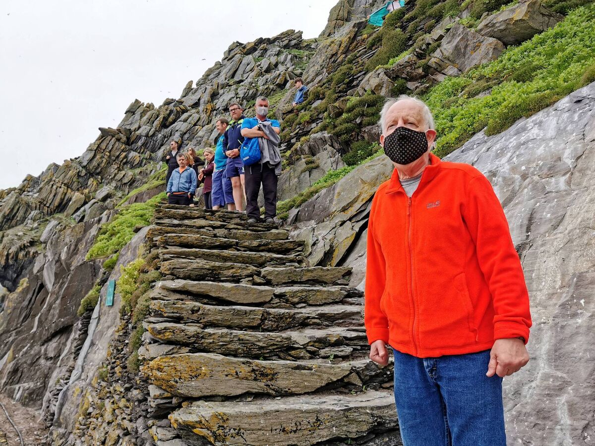 Bob Harris giving a safety talk on the island Bob Harris giving a safety talk on the island