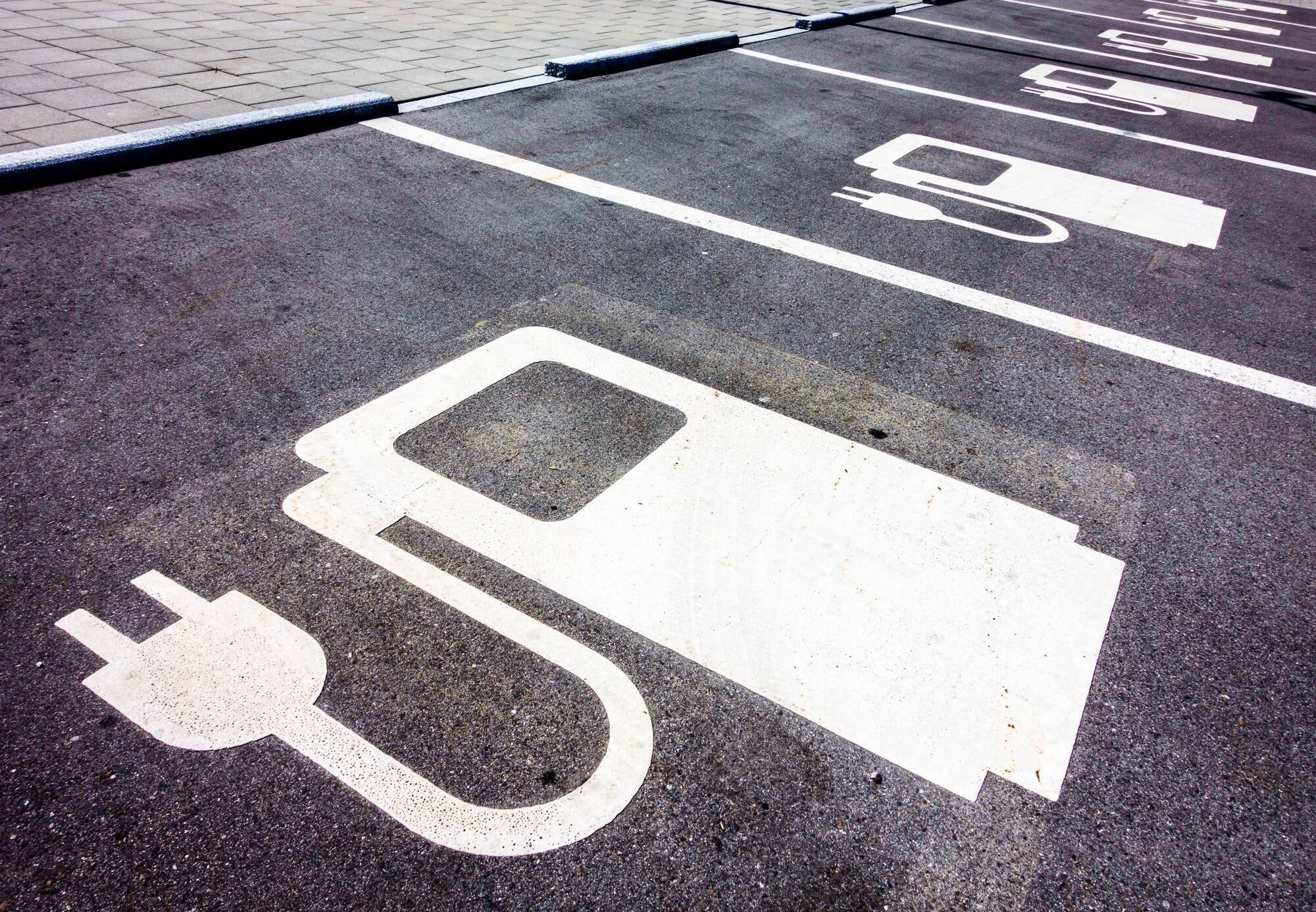 Germany aims to have 14m electric cars in use by 2030 