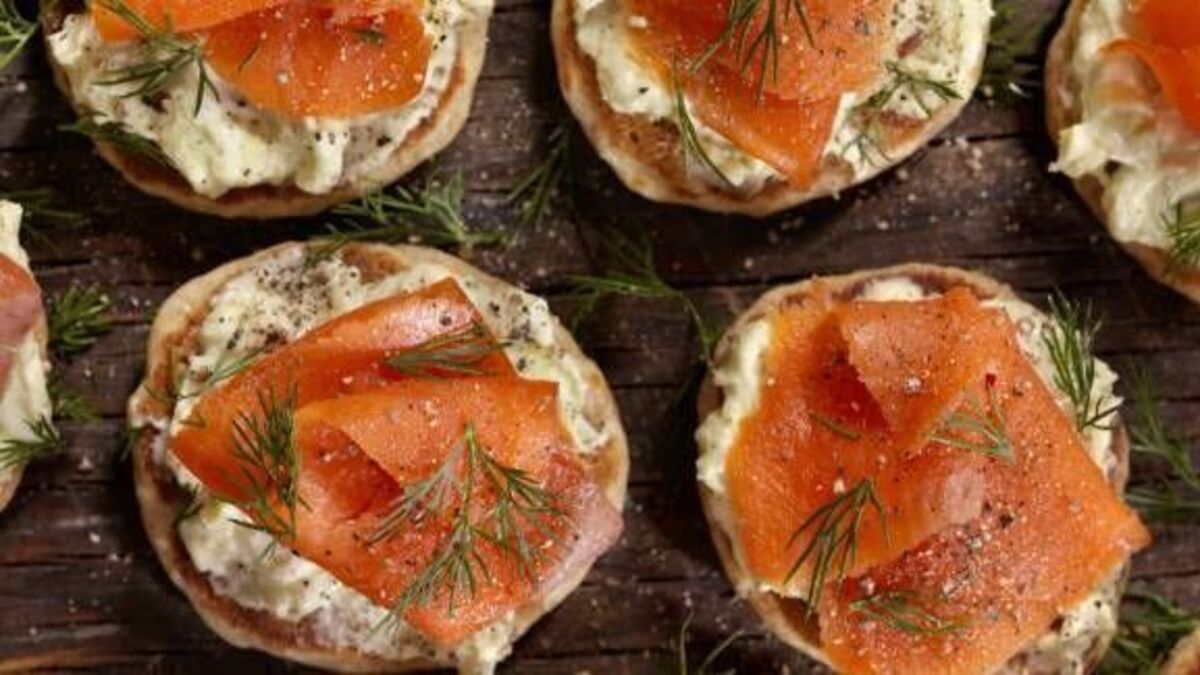 Mini smoked salmon pancakes