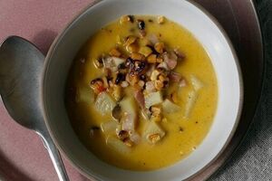 Corn chowder with chestnut mushrooms and pancetta