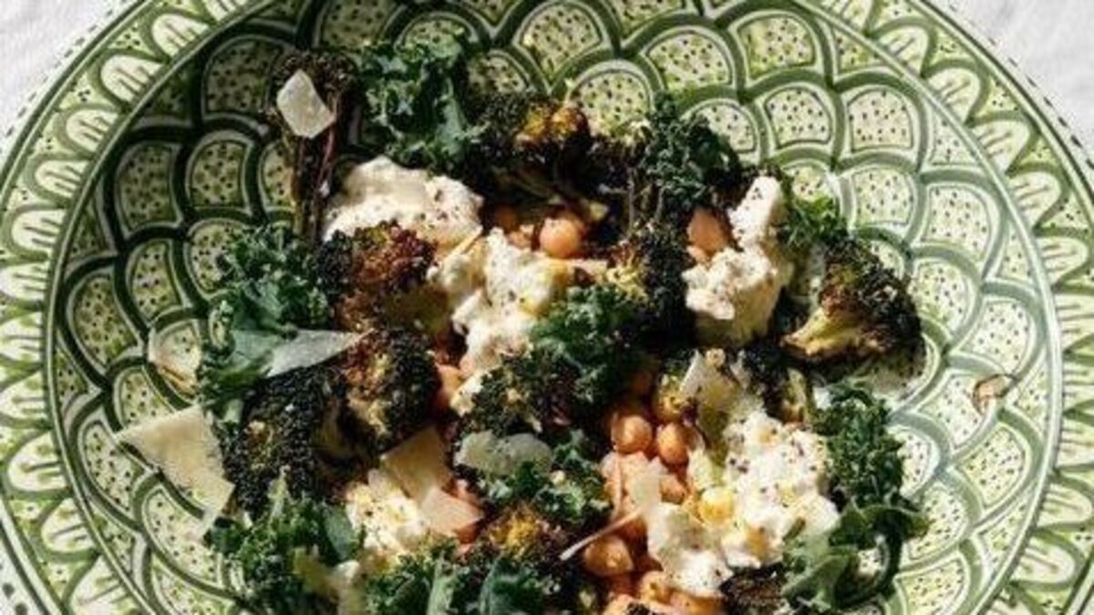 Charred broccoli, kale, chickpeas and Ricotta