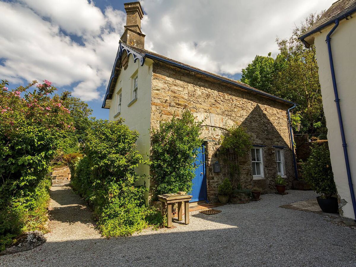 Coach house Coach house