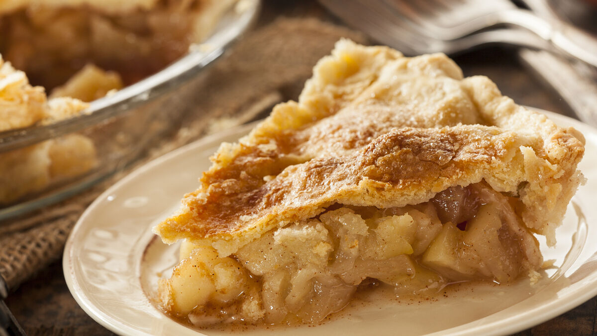 Old-fashioned apple tart