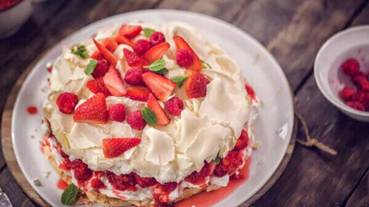 Spring berry pavlova