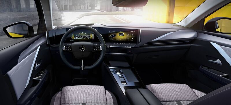 One of the highlights of the car is the next generation of the Pure Panel first introduced in the Mokka. One of the highlights of the car is the next generation of the Pure Panel first introduced in the Mokka.