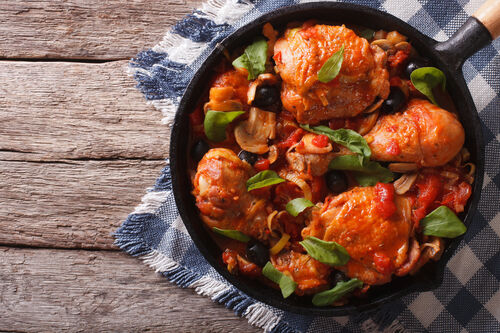 Chicken stew with sherry and tomatoes