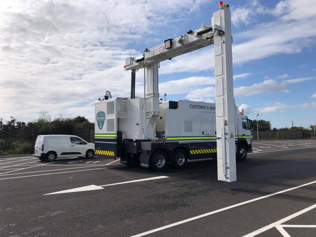 The Nuctech MT1213DE scanner was selected following a competitive tendering process and is expected to operate until at least 2030. The Nuctech MT1213DE scanner was selected following a competitive tendering process and is expected to operate until at least 2030.