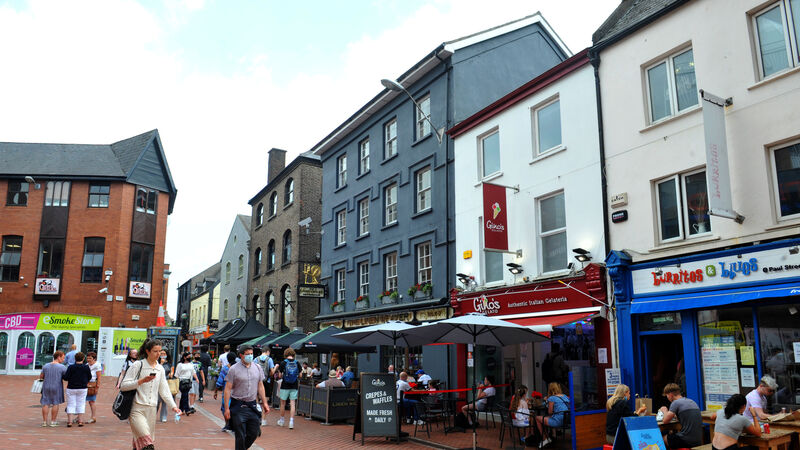 Fall in consumer sentiment shows road to recovery to remain bumpy