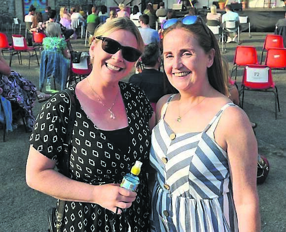 Eibhlis O’Halloran, Ovens, and Louise Daly, Carrigadrohid, attending the show at Elizabeth Fort at the weekend. Eibhlis O’Halloran, Ovens, and Louise Daly, Carrigadrohid, attending the show at Elizabeth Fort at the weekend.