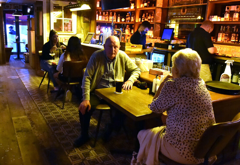 Under the new rules, indoor dining is open for the fully vaccinated and those who have had Covid-19 in the past six months. Picture: Eddie O'Hare Under the new rules, indoor dining is open for the fully vaccinated and those who have had Covid-19 in the past six months. Picture: Eddie O'Hare