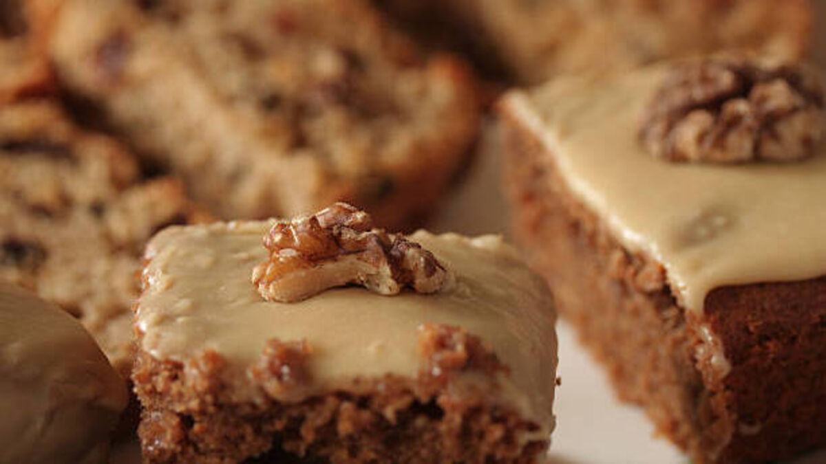 Coffee and walnut squares