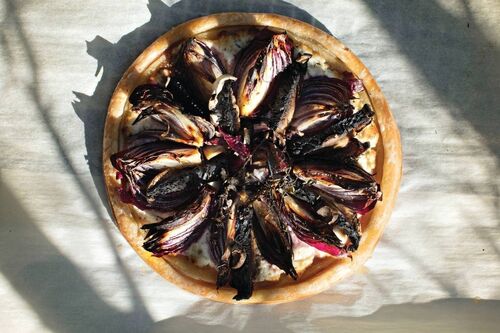 Buffalo Ricotta tart with red onions, mushrooms and herbs