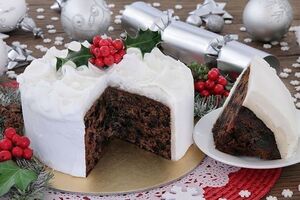 Iced Christmas cake