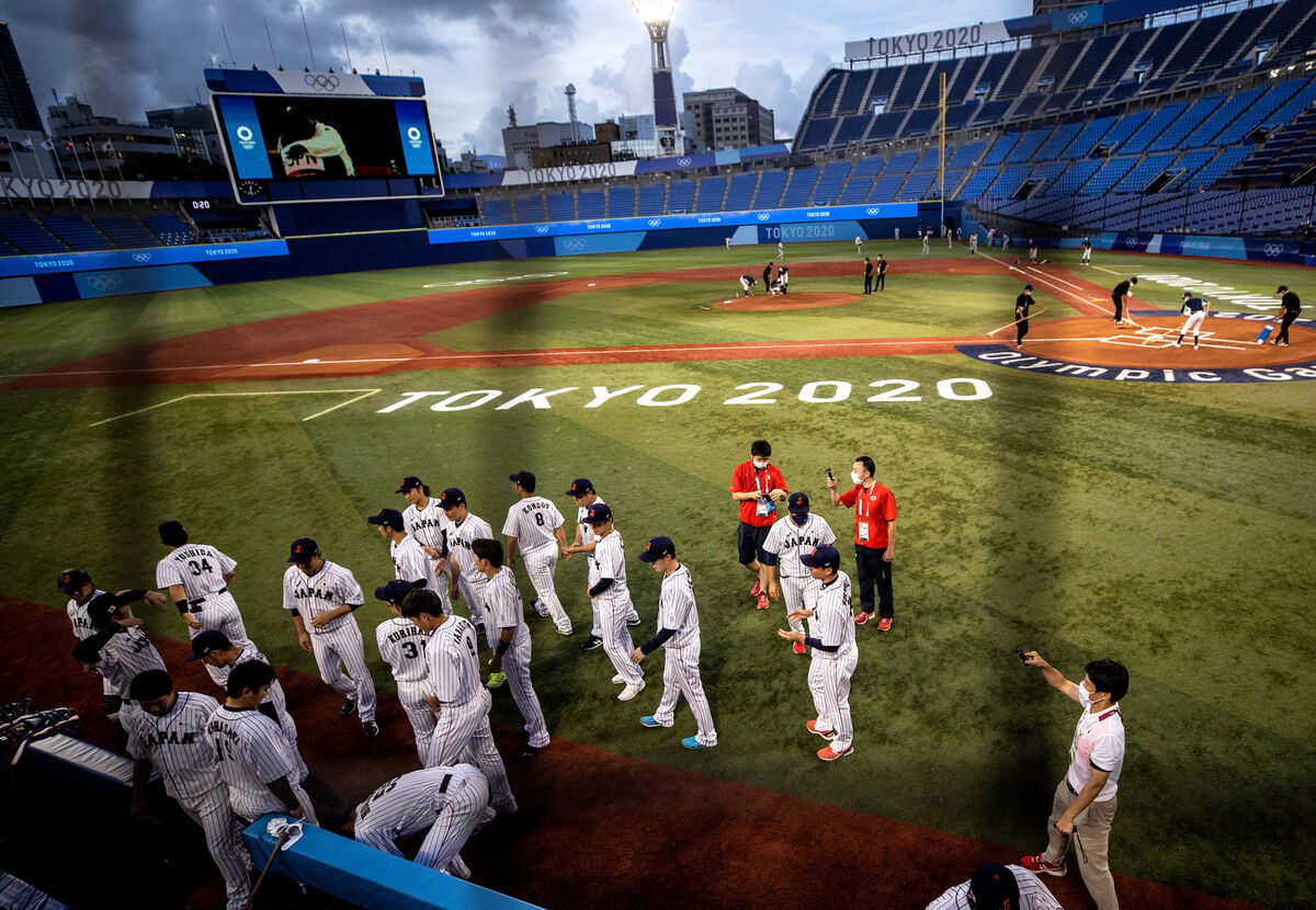 The Japan team before the game. Picture: INPHO/James Crombie