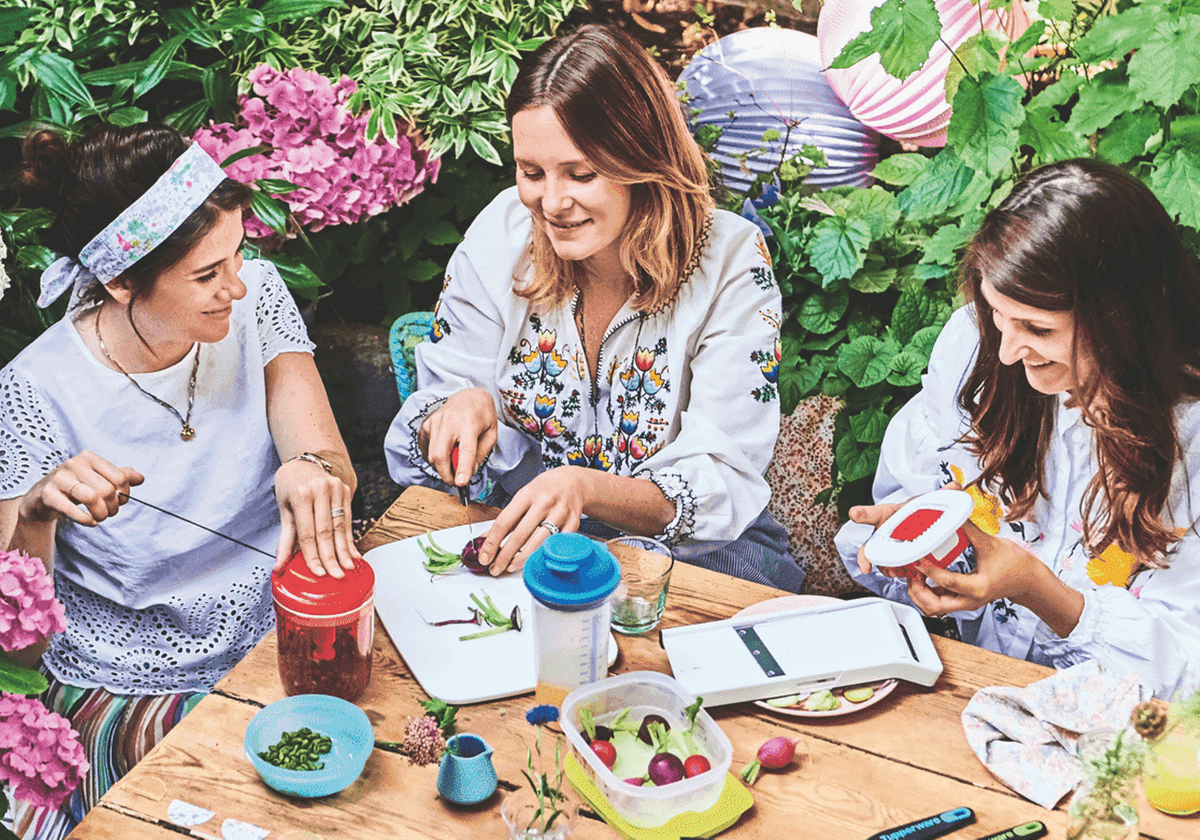 Tupperware parties had a cosy, homespun quality engaging with current American family values that hit all the right notes.