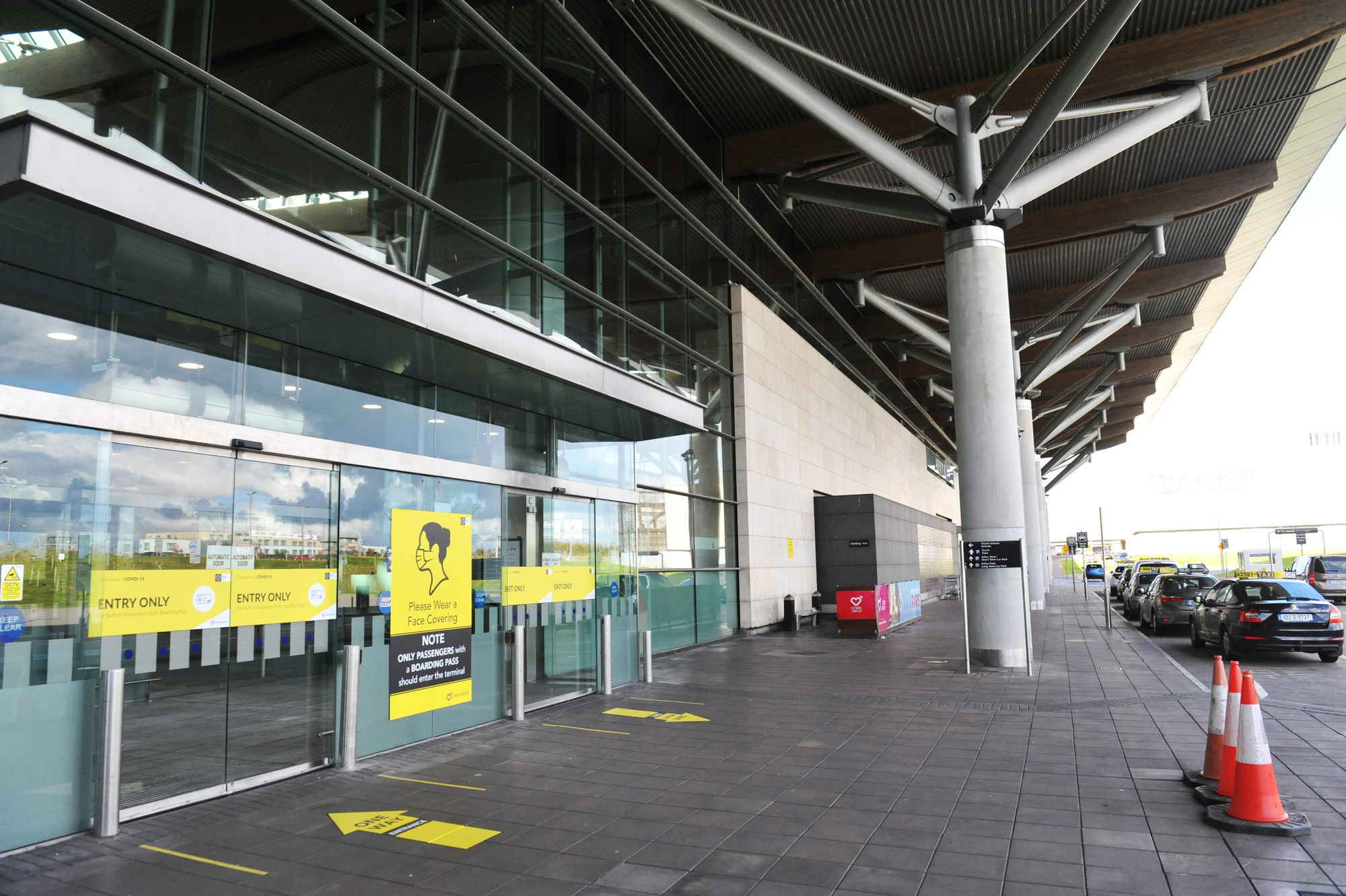 US health officials advise against travel to Ireland amid Covid risks
