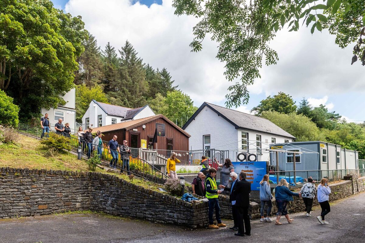 In his homily, Fr O’Connor spoke of Fr Cronin’s determination to become a priest, and how following the death of his mother, he completed his secondary education with St Patrick’s Missionary Society in St Patrick’s College, Buchlyvie, Scotland, so that he could follow his dream, before spending some 25-years in West Africa. Picture: Andy Gibson.