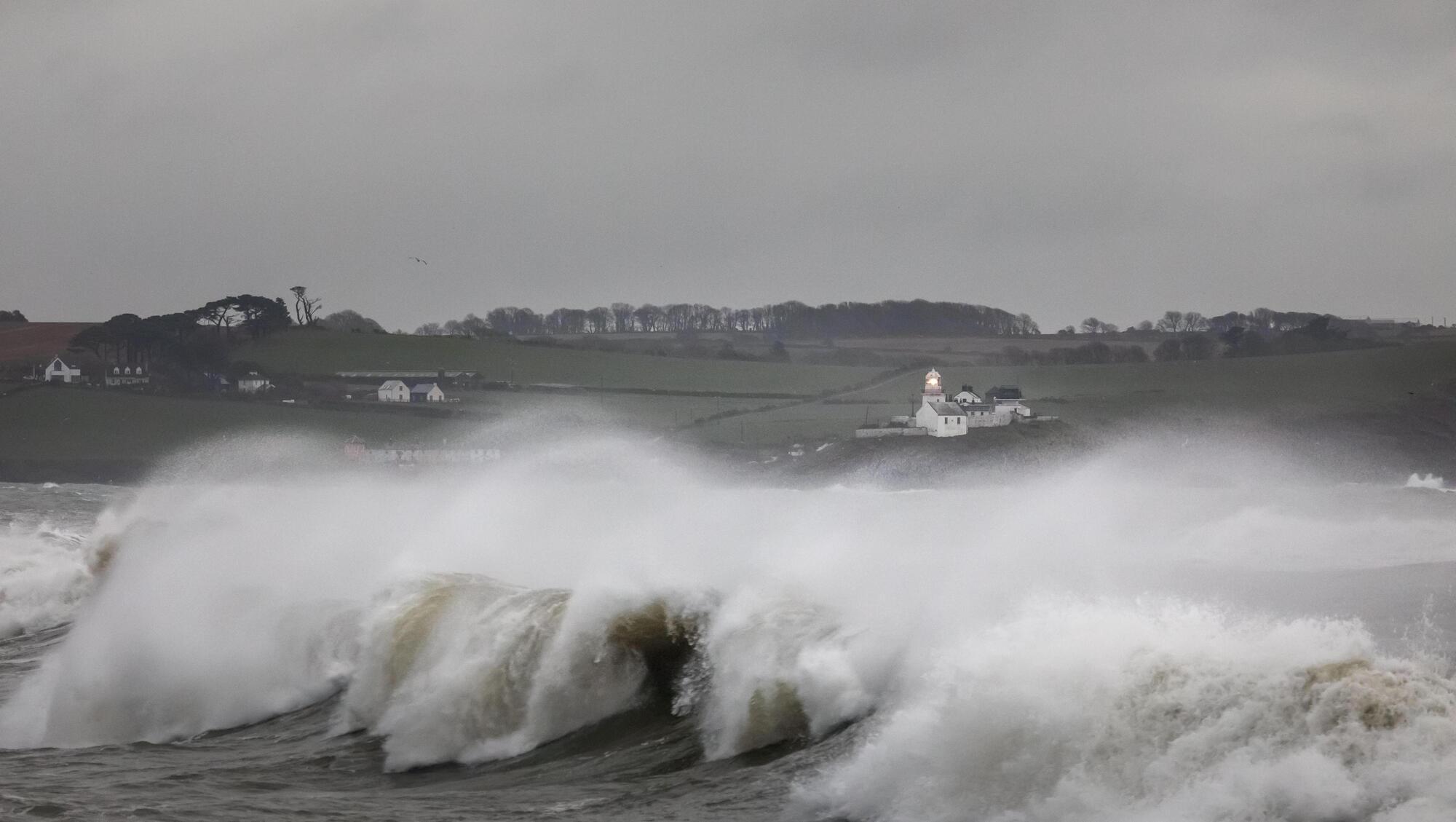 Met Éireann issued a status yellow wind warning with "fresh to strong and gusty southerly winds, reaching gale force on Atlantic coasts." File photo: David Creedon / Anzenberger
