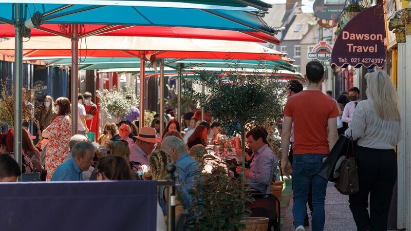 One third of indoor diners say Covid-19 certs not checked