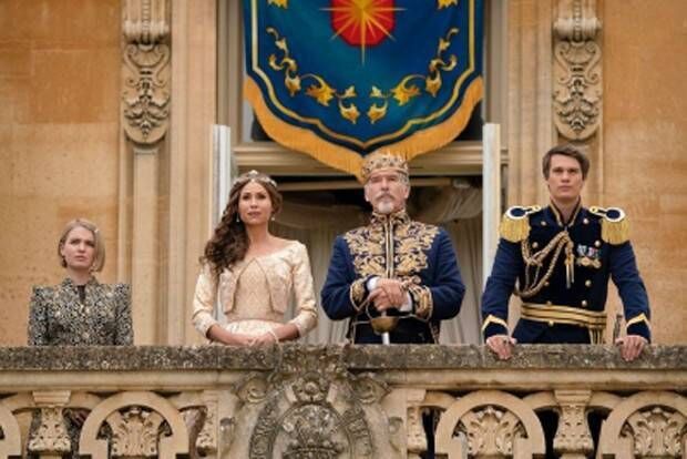 Minnie Driver and Pierce Brosnan in Cinderella Minnie Driver and Pierce Brosnan in Cinderella