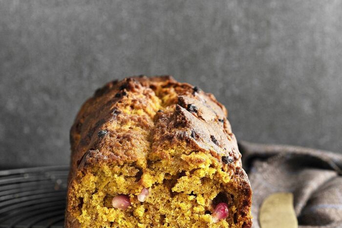 Pumpkin pomegranate loaf cake