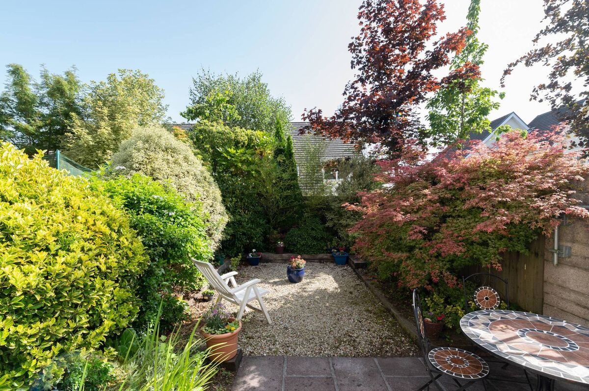 Mature garden to the rear at No 78 