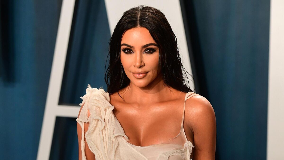 Kim Kardashian sold a 20% stake in KKW Beauty for €170 million.