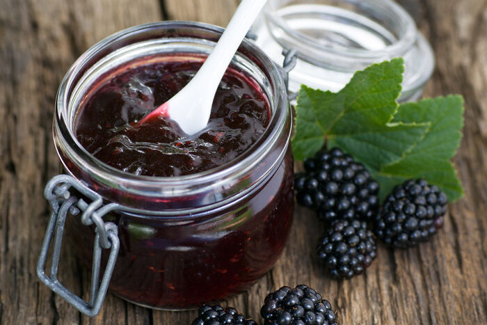Blackberry, apple and geranium jam